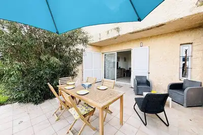 Image de Appartement 3 pièces avec terrasse et parking à 1 km de la plage, 6 couchages, Lumio