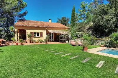 Image de Villa Avec Piscine Cadre Exceptionnel En Pleine Nature TRÈS Proche De Ceret
