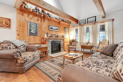 Image de The Lazy Bear | 2 Bed, 2 Bath
