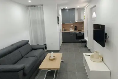 Image de Petite maison avec jardin