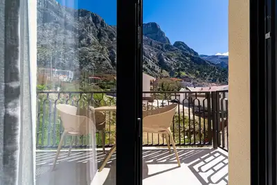 Image de Cozy Coastal 1BdrApartment w/ Terrace & Sea View