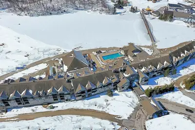 Image de On The Mountain - 1 - Bedroom - Sleeps 6