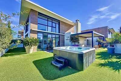 Image de Exceptionnel toit terrasse au cœur du quartier Port Marianne à Montpellier