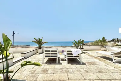 Image de Villa Nauna - Maison dans villa avec terrasse panoramique face à la mer