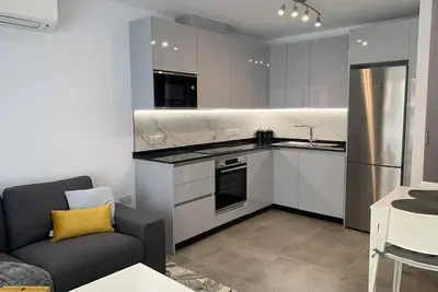 Image de New Bright and modern studio at E1