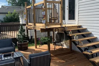 Image de Quaint, quiet, well appointed! Conveniently located.