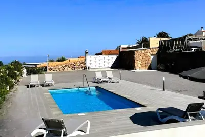 Image de Traumhaftes Fincahaus mit Beheiztem Pool