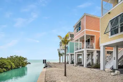 Image de Oceanfront 2bedroom home with sweeping ocean views!
