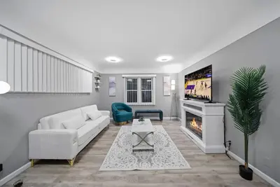 Image de Downtown Rochester Blissful Condo Haven