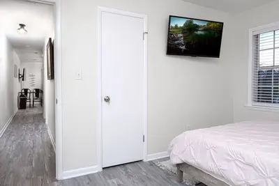 Image de Chateau De Riviera Unit 4. Water front! Cozy Condo on the Chattahoochee River.