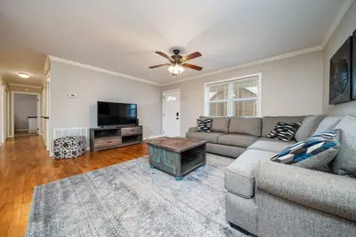 Image de Ida`s Ideal Homestead cute & cozy 3Bed/1Bath, perfect for Work-Stay or Family Vacay!