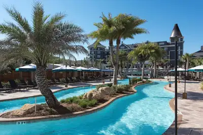 Image de Seaside Bliss with Spa | Luxe 4-6 Guest Haven