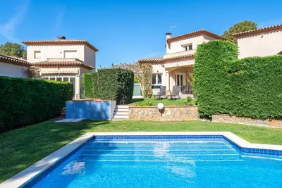 Maison de vacances \"Al Alba \" avec vue sur les montagnes, piscine partagée et Wi-Fi