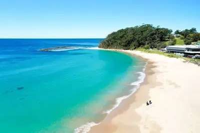 Image de G Shack at Rennies - \nClassic Aussie beach house with amazing views