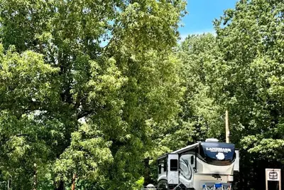 214b Lightening Bug Lodge Site 14