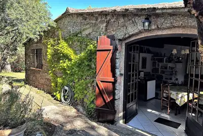 Image de Charmante maison de campagne avec piscine