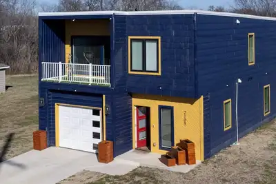 Image de Simplistic Downtown Modern Loft