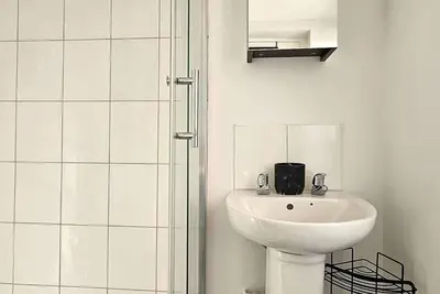 Image de Cathays Apartments No. 3 by Switchback Stays