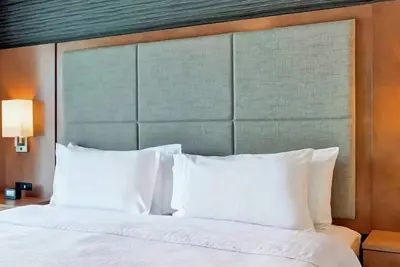 Image de Unwind at Our Austin Resort:Pets Allowed, Full Kitchen, Bbq, Outdoor Fireplace