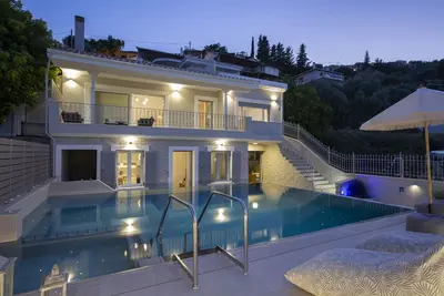 Image de Villa Theretro, overlooking the Ionian Pelagus and Lefkas city