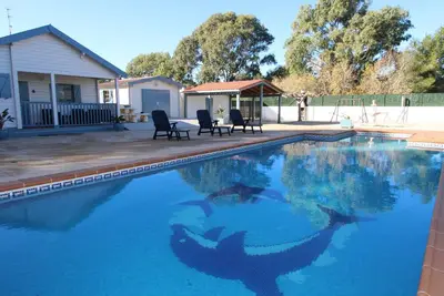 Maison près de la plage avec piscine privée, Wi-Fi, clim, animaux bienvenus