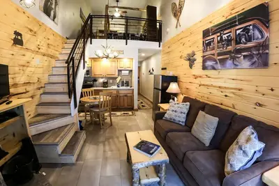 Image de Studio Loft  - Kitchenette, King bed!