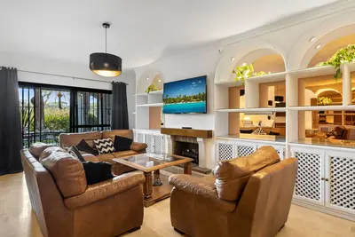 Image de Sierra apt Puerto Banus by Costarentals - Ref M1