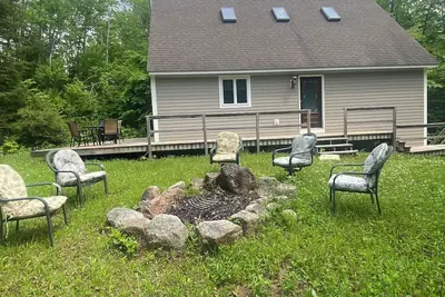 Image de Beautiful home close to village and tax free outlets and all Ski Resorts.