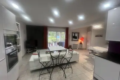 Image de Idéalement placé, proche centre ville et belles plages!