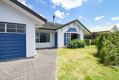 Image de Bright and cosy holiday home away from home in Taupo.