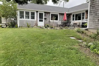 Image de Awalkaway : Beach house on Lewis Bay! Harbor views, walk to beaches &  town!