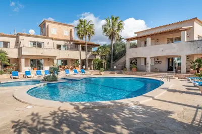 Image de Appartement \"Pedrassa Gran Superior\" avec vue sur la mer, piscine partagée et Wi-Fi