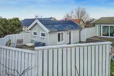 Image de Belle maison à Hönö avec vue sur le.