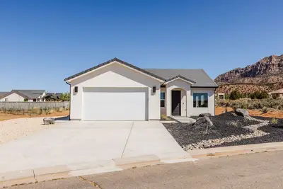 Image de Two Junipers | Escape to Southern Utah