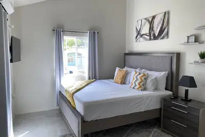 Image de Enchanting Villa, Breathtaking Views, Near Beaches, – Perfect for Families