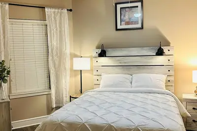 Image de Serene & Cozy 1bed/bath Apt in the heart of Addison