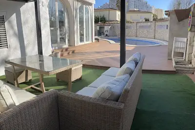 Image de Tres Belle Villa Avec Piscine Proche Mer