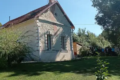 Image de Maison de campagne au bord d'un ruisseau