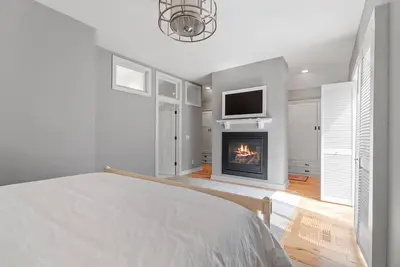 Image de Luxury Loft, Quiet, Easy Access to Downtown Mn, Premium Furnishings.