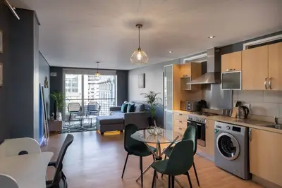 Image de Cozy Icarus Homes| Table mountain view, No Loadshedding, Rooftop Pool