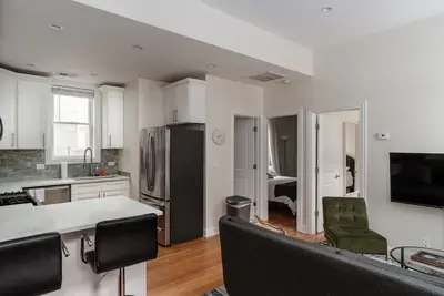 Image de Flexhome East Village • Modern 2br • Quiet Street