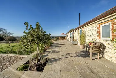 Image de Located within an Aonb and in an ideal location sitting on the border of Dorset and Devon
