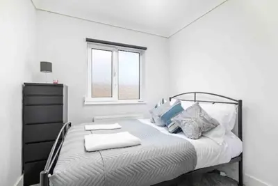 Image de 5 Bedroom House In Walthamstow E17