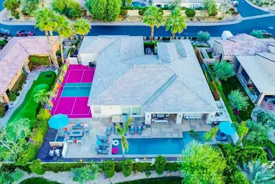 Best In Class/125k Game Room/Pickleball