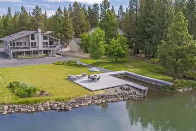 Image de Riverfront Retreat | Deschutes