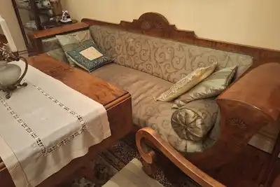 Image de Old style apartment