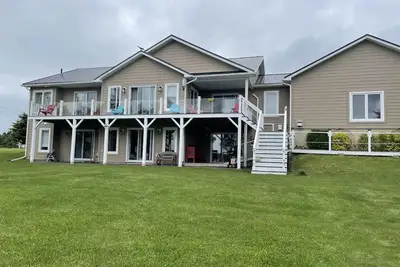 Image de Large 3 bedroom Riverside Apartment