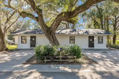 Image de Charming Silver Springs Duplex