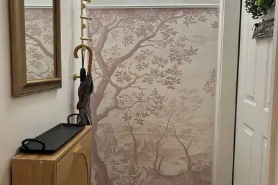 Image de Elegant French Country Cottage Charm Garage cable, parking & pet friendly