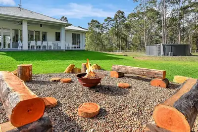 Image de Tranquil Vista Luxury Estate - Your Ultimate Weekend Haven